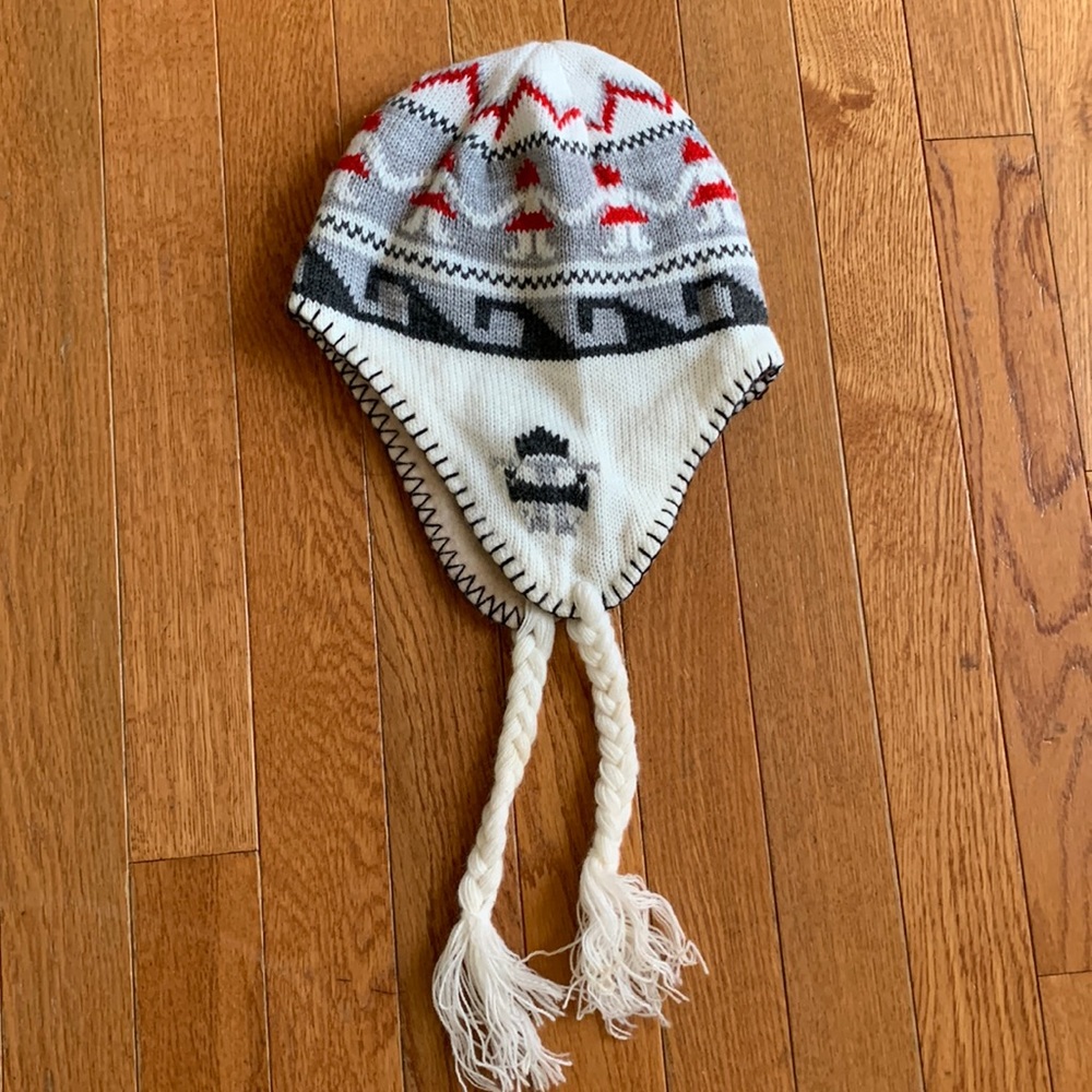 4/$10 Girls hat with braids one-size